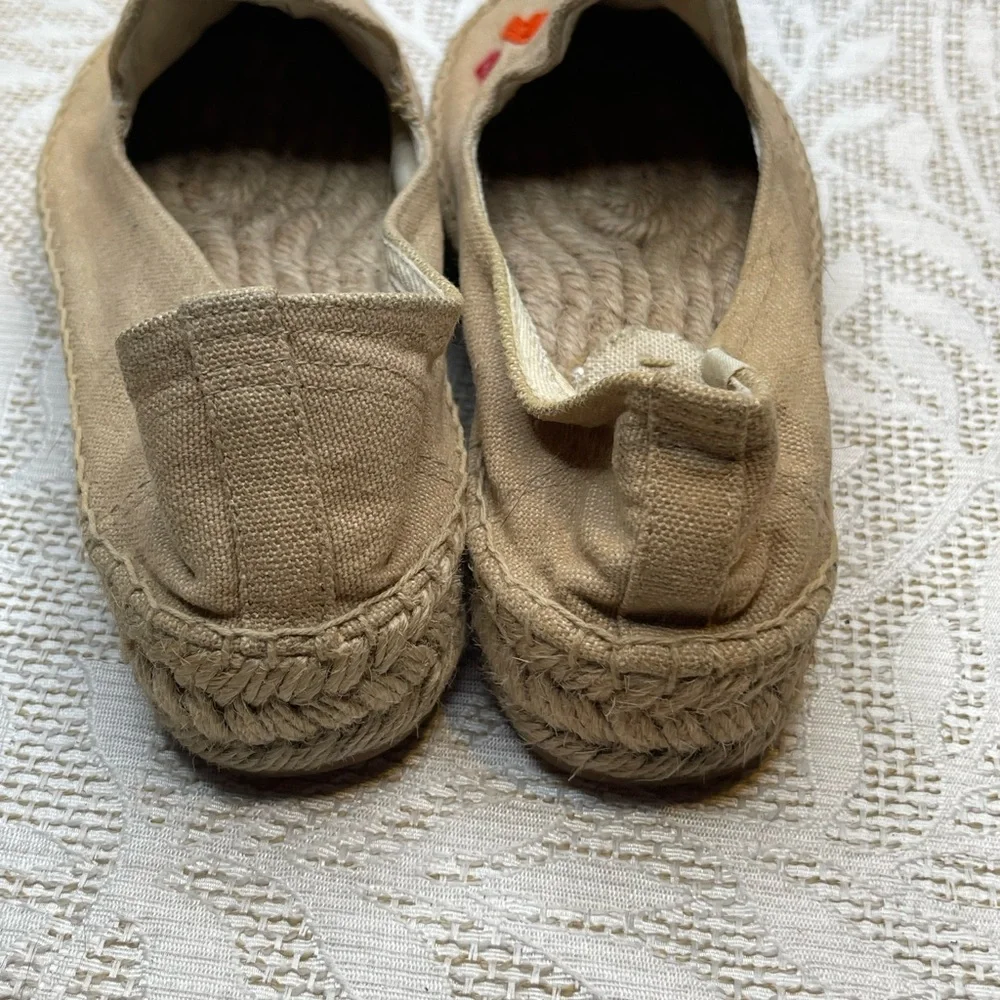 Soludos Womens Feminist Smoking Slipper Safari Tan Embroidered Flat 7.5